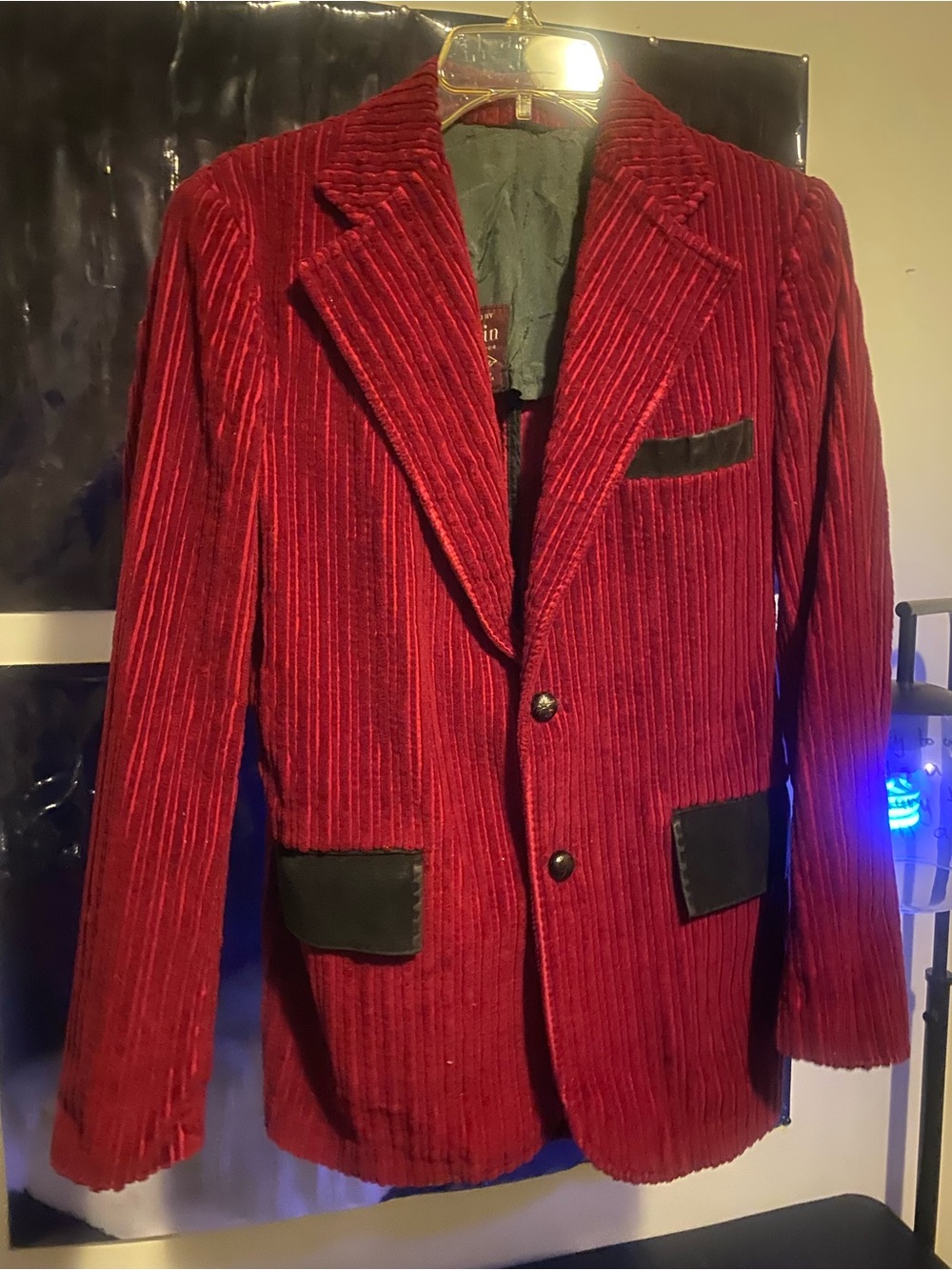 Vintage Red Men's Corduroy Blazer - Classic Notch Lapels